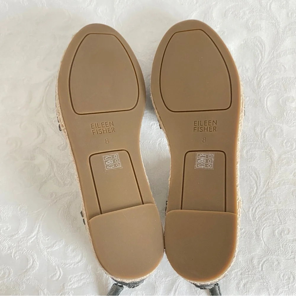 Eileen Fisher step out